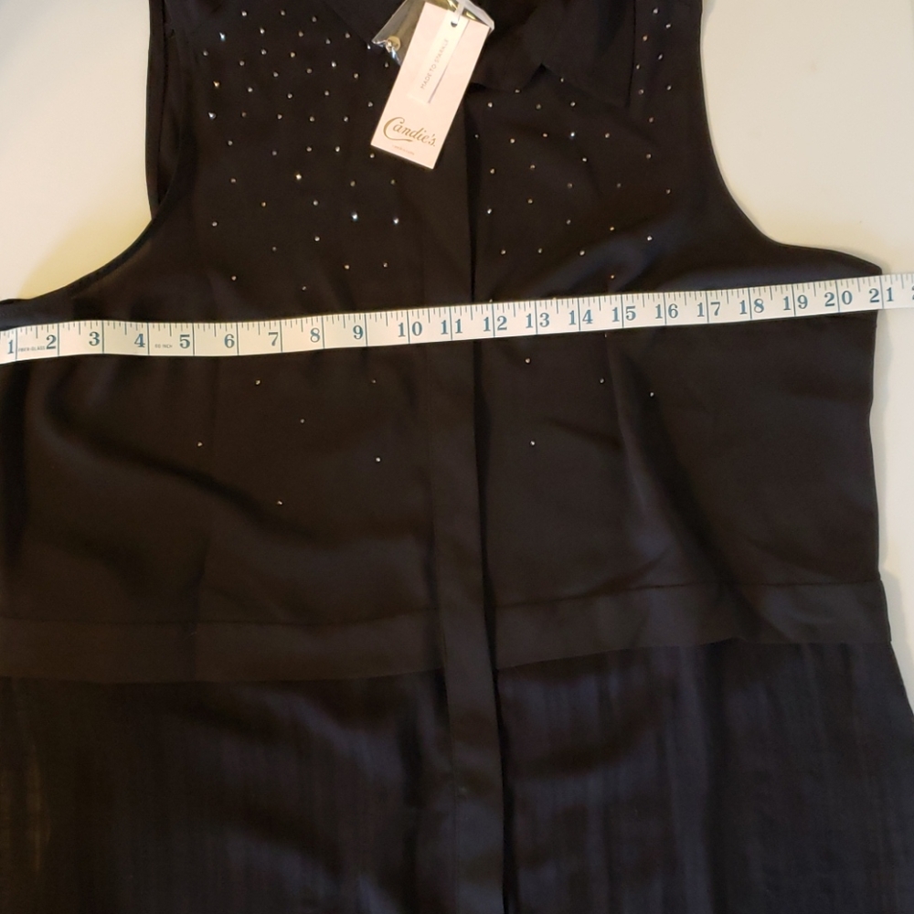 Candie's Sleeveless Blouse - Picture 10 of 12